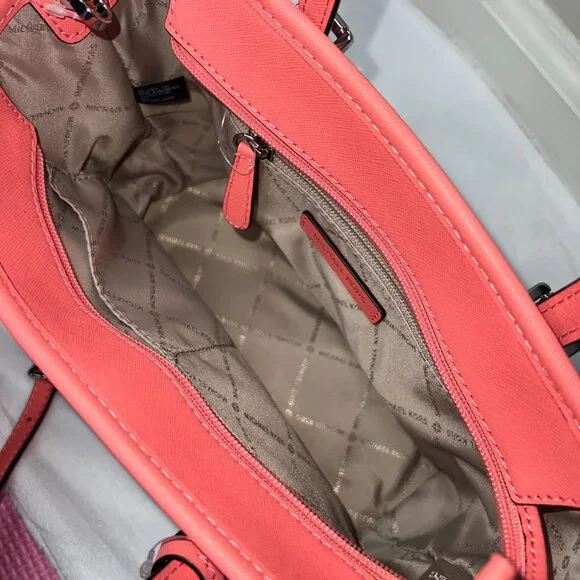 NEW! Michael Kors Extra Small Tote Bag - Picture 13 of 16